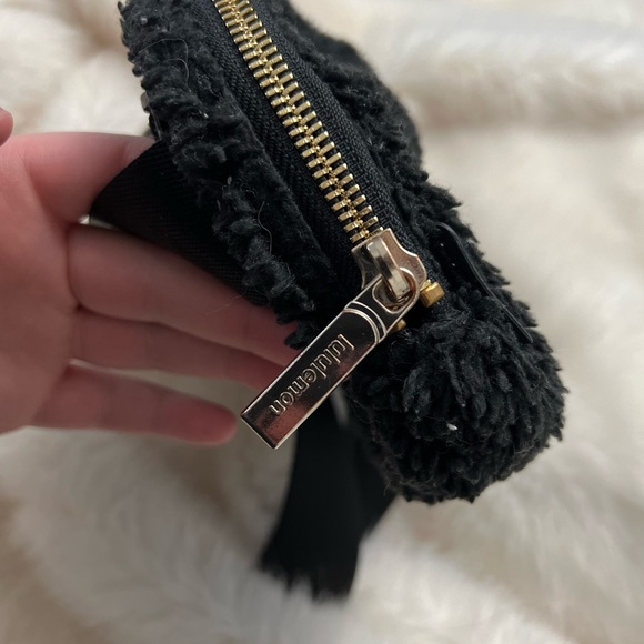 Lulu lemon 1L fleece belt bag - Picture 4 of 10